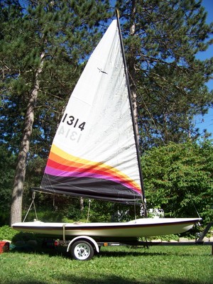 SAILBOAT 14.5 foot CHRYSLER DAGGER 1979?