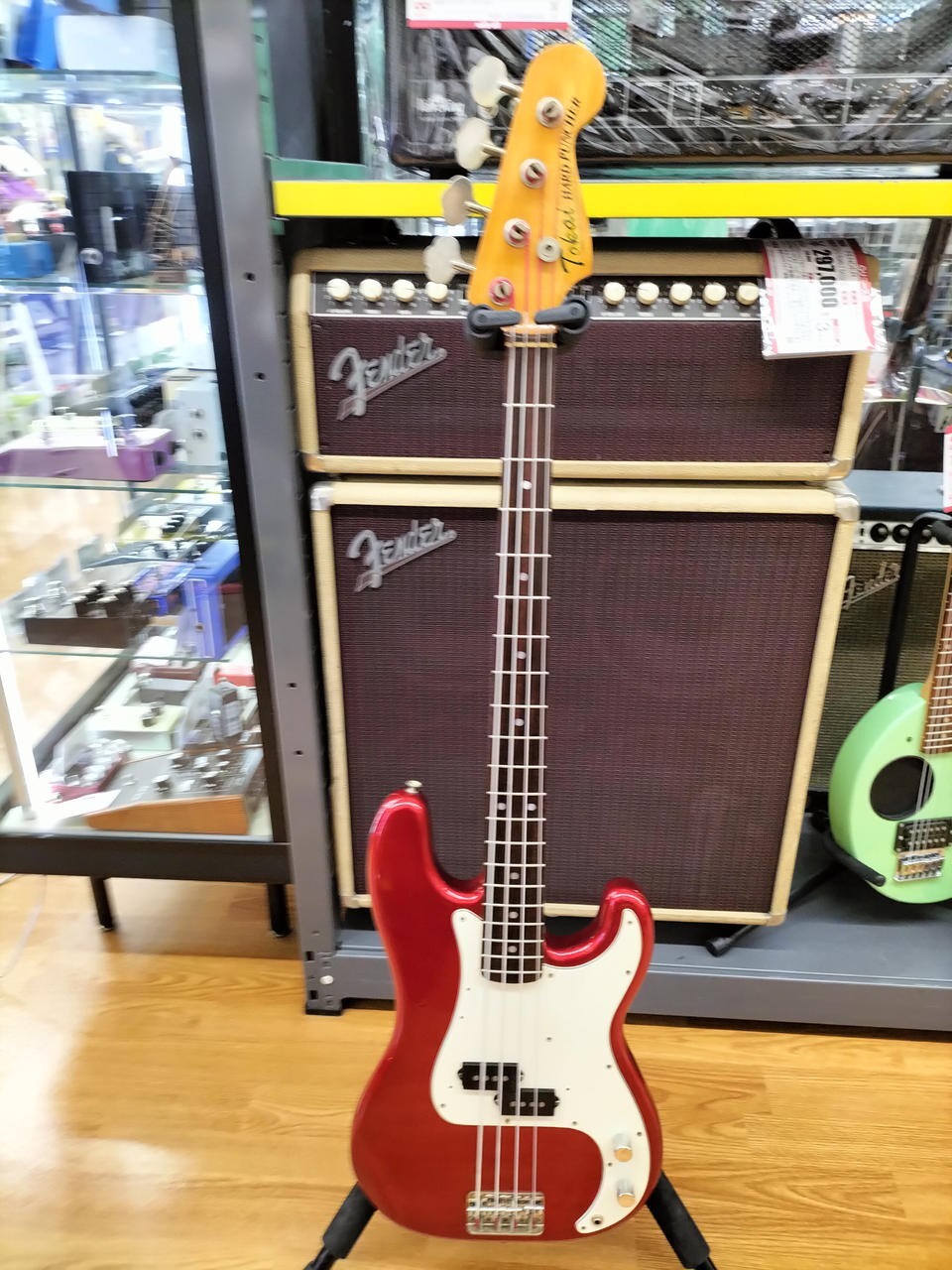 ベース Tokai HARD PUNCHER Tokai Hard Puncher Black 1981 – Chicago Music Exchange