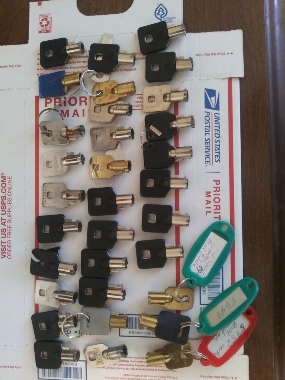 Harley keys switch keys, saddlebag locks & tour pack locksのeBay公認海外通販｜セカイモン