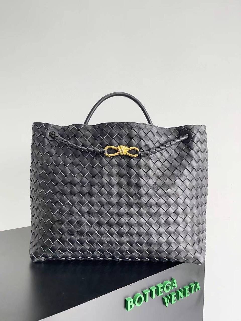 BOTTEGA VENETA Andiamo Small Black Leather Top Handle Bag