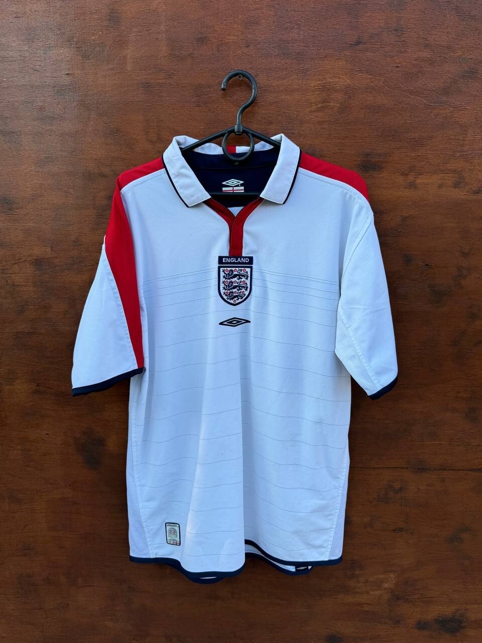 ENGLAND NATIONAL TEAM 2003/2005 HOME FOOTBALL SHIRT UMBRO M