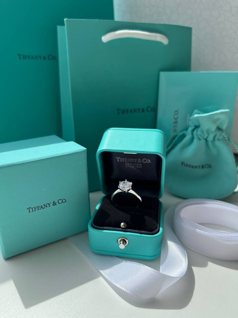 Tiffany & Co Packaging Set for Engagement Ring Box+Bag+Pouch Tiffany & Co Packaging Set for Engagement Ring Box+Bag+Pouch