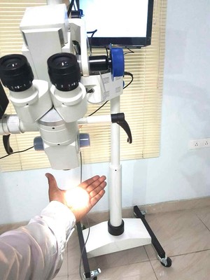 LED SURGICAL MICROSOCPE 110V / 220V ENT surgery Latest Model Of Microscopy India