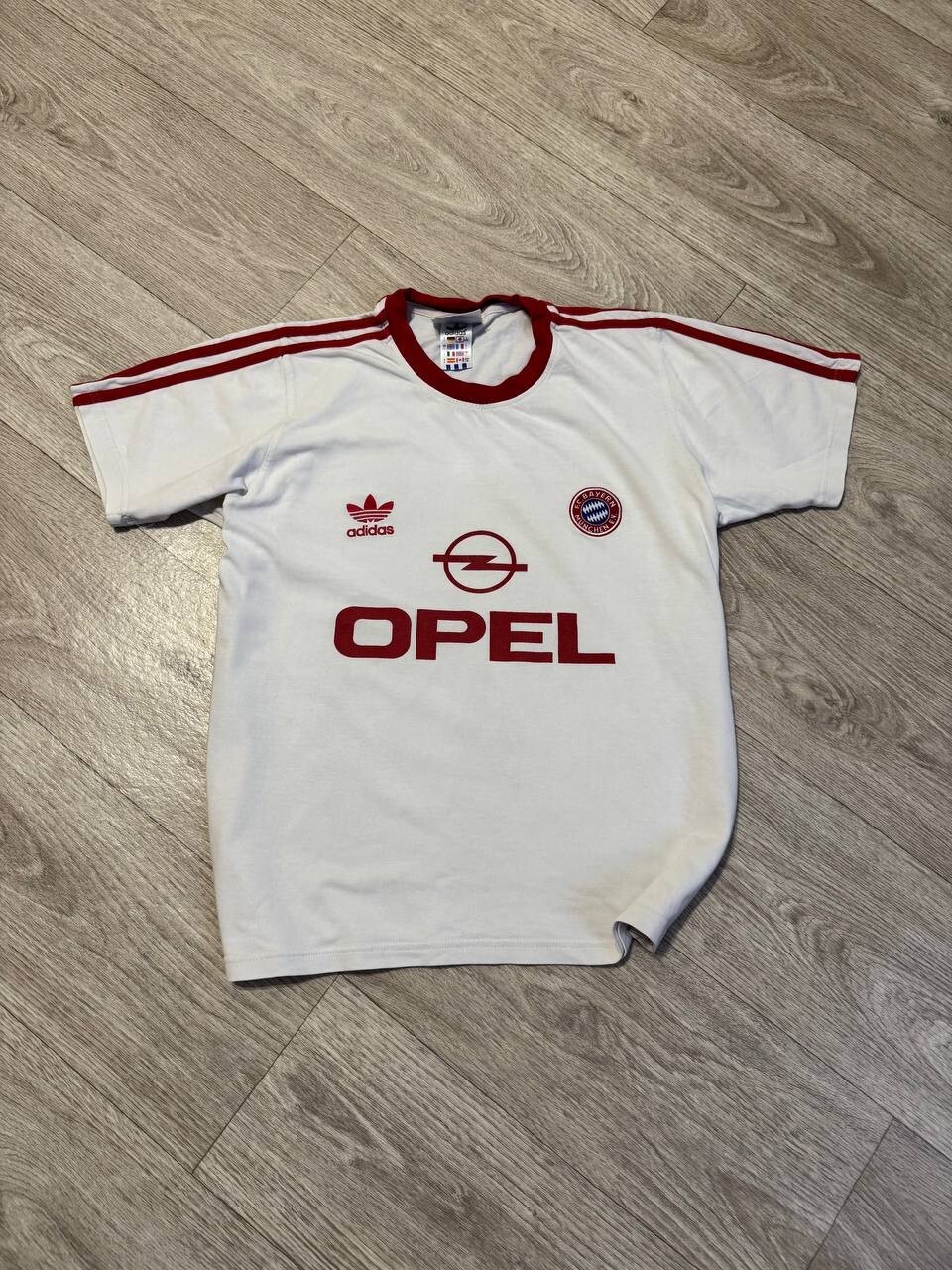 90s.vintage. FC Bayern München 90s Adidas FC Bayern München Bundesliga Sweatshirt Blue red