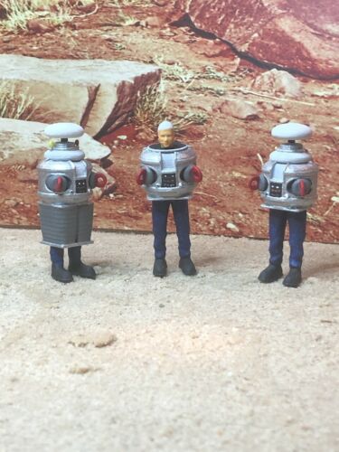 Lost In Space THE BOB MAY TRIBUTE ROBOT SERIES 1:35 scale Set of 3 Lunar Moebius