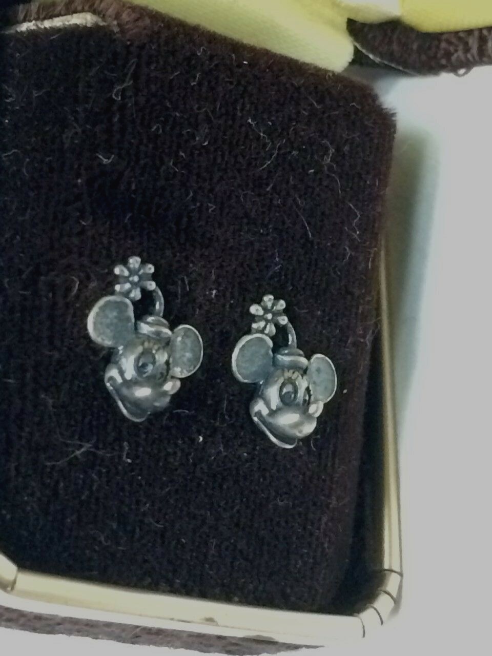 Minnie Mouse sterling silver pierced stud earring by Howard Eldon 1960s