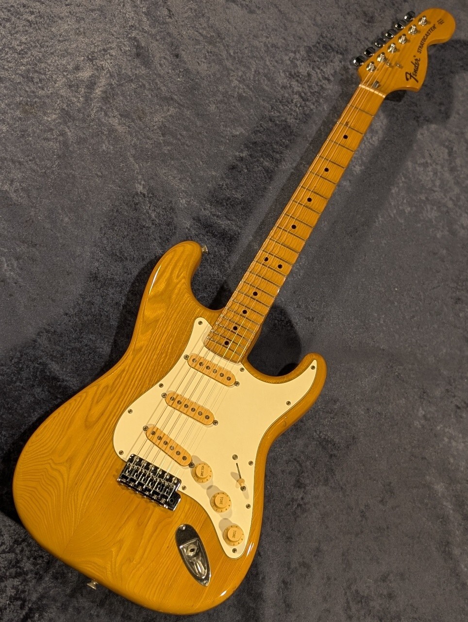 Fender JAPAN Eシリアル 84～1987年 ストラト STR-75 Fender JAPAN Eシリアル 84～1987年 ストラト STR-75 - メルカリ