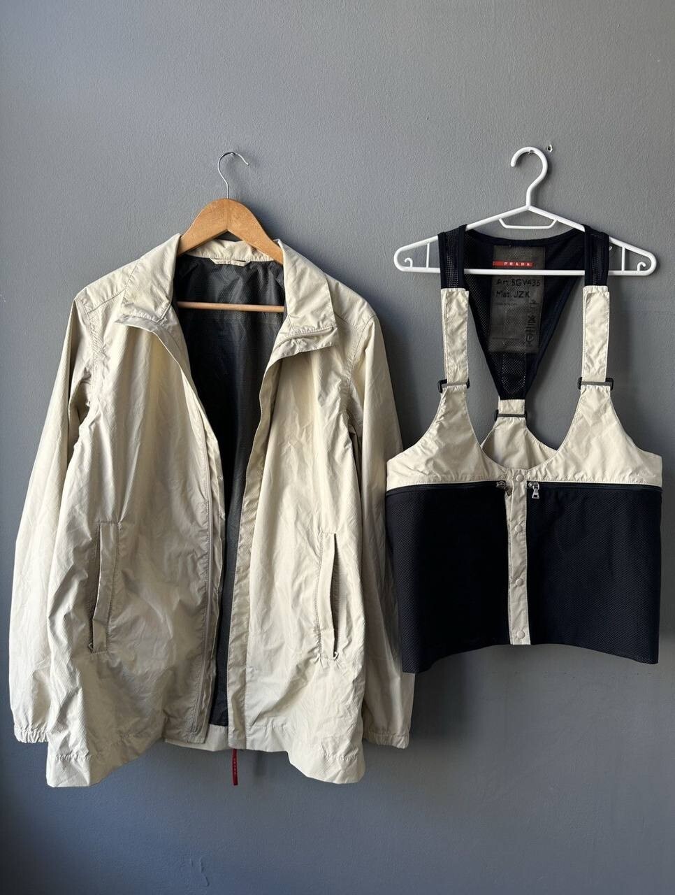 Prada Sport S/S 1999 two tone nylon zip vest — JAMES VELORIA Prada Sport S/S 1999 two tone nylon zip vest — JAMES VELORIA