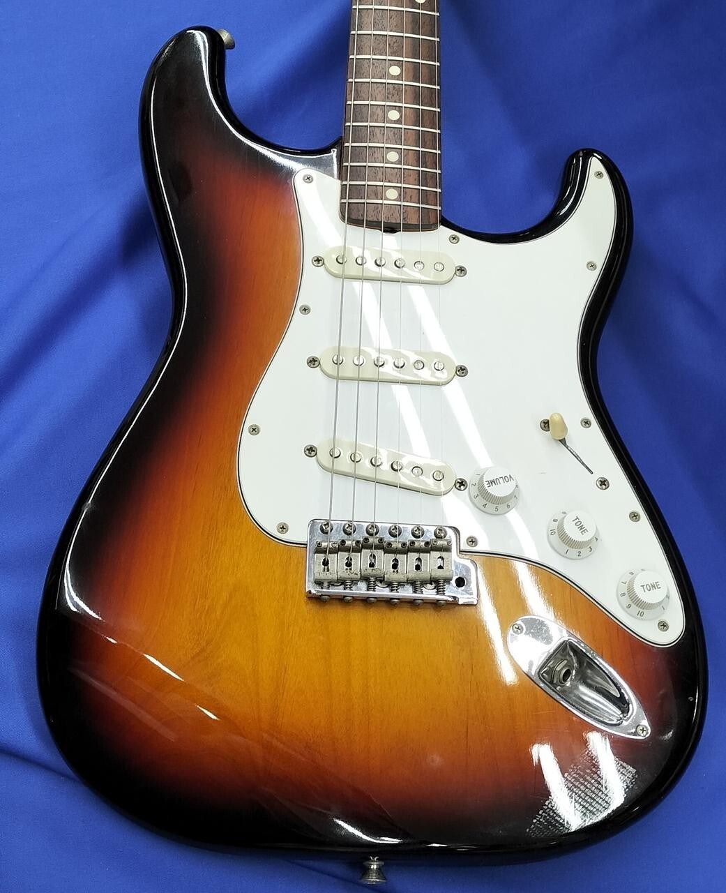 ギター Fender Japan ST-62 CAR Fender Japan ST62-US TRD Stratocaster Torino Red Made in