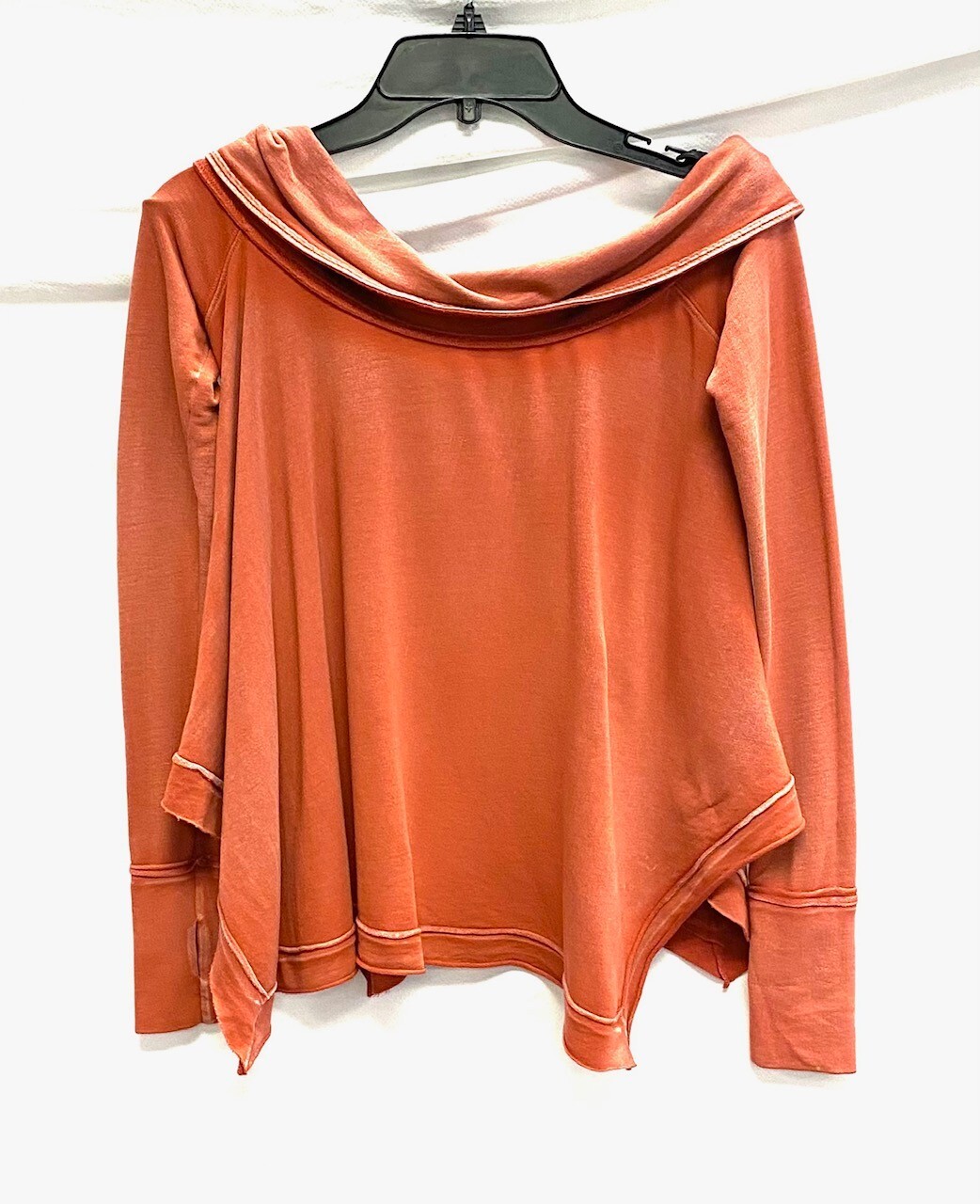 

FREE PEOPLE Капюшон с открытыми плечами и драпировкой Французский махровый платок Пончо по краю, Оранжевый