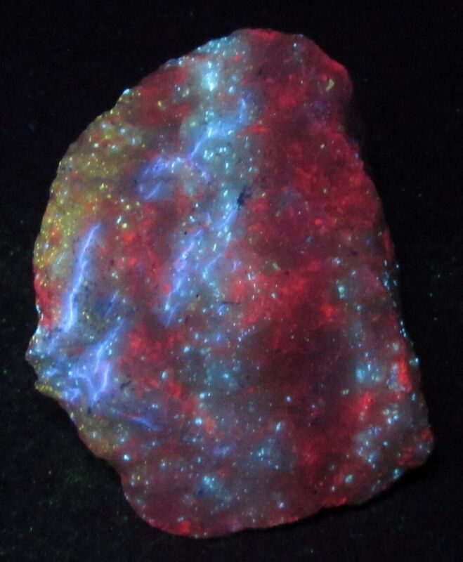 Aragonite "Lightning Bolts" Chondrodite Diopside Fluorescent Long Lake Canada