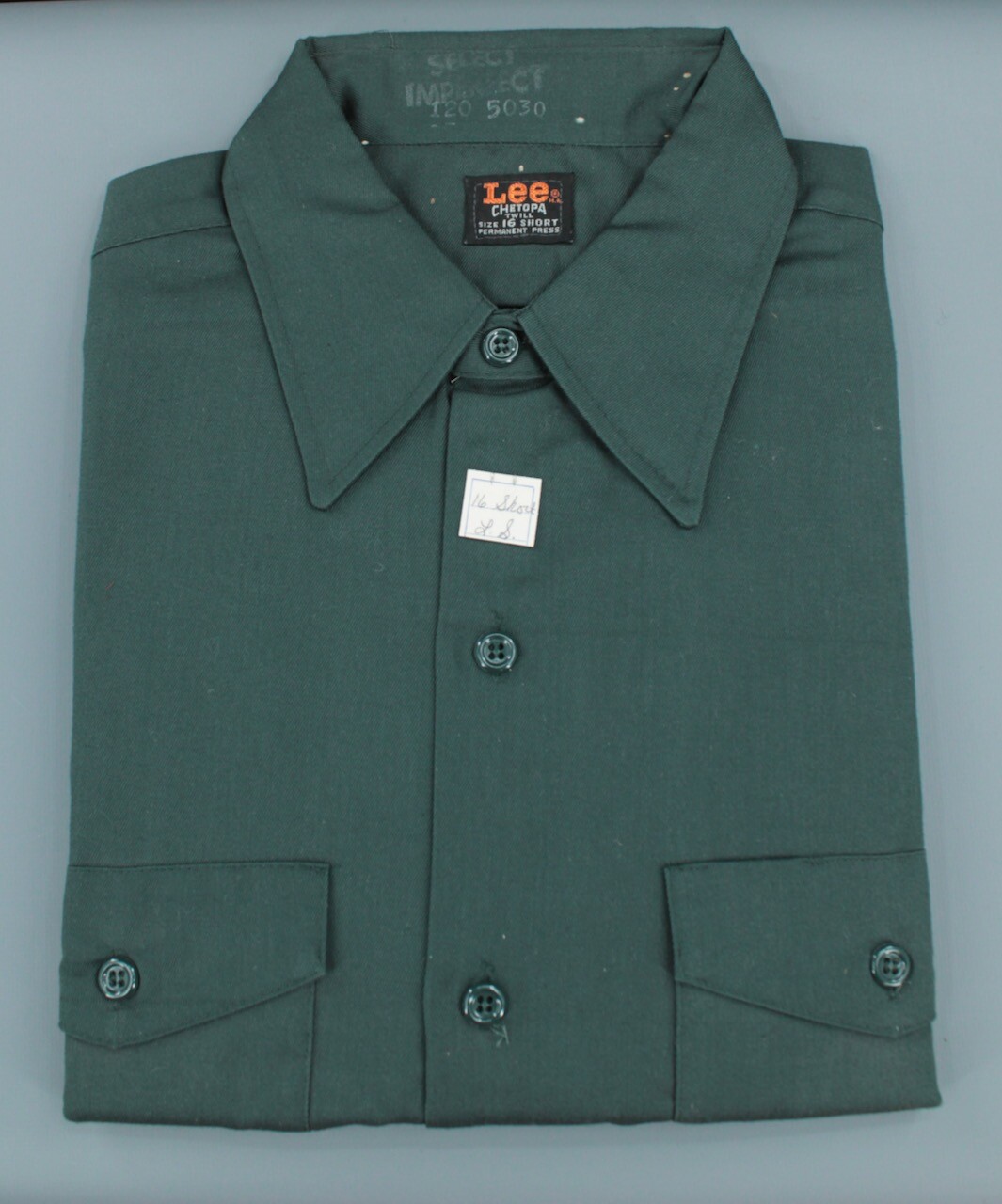 Men's 1960s NOS Lee Chetopa Twill Green Work Shirt Large Men's 1960s NOS Lee Chetopa Twill Green Work Shirt Large