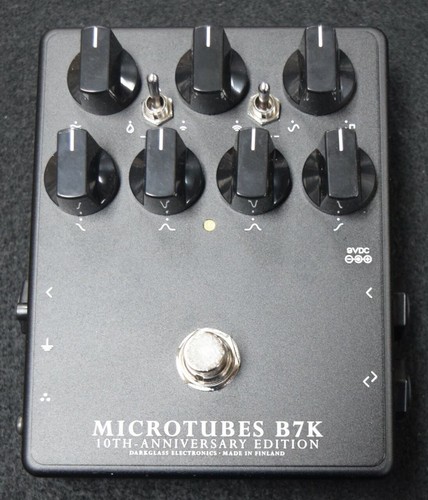ベース Darkglass Microtubes B7k Limited Edition Darkglass Electronics launch custom art edition of the