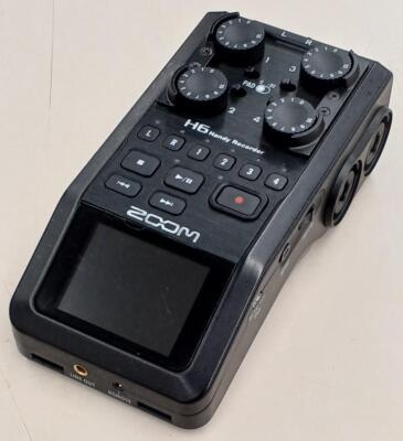 チコ:Zoom H6 Handy Recorder zoom-h6-handy-recorder-0001_v1