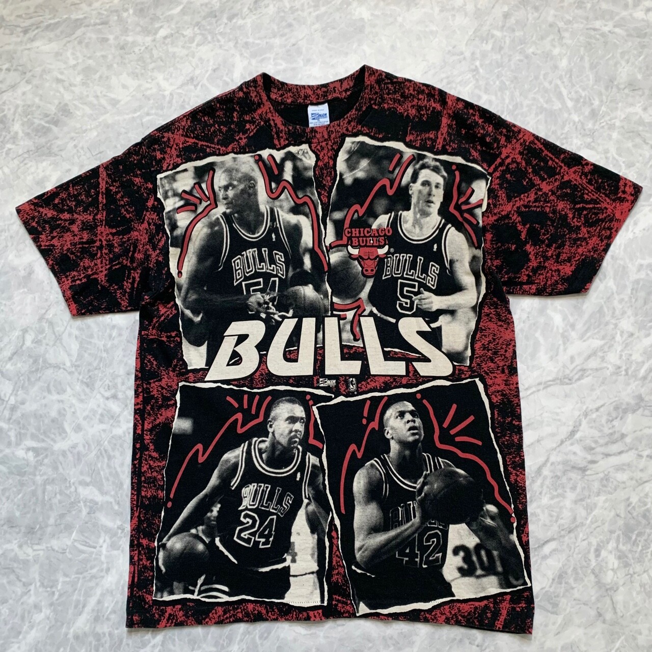 90s CHICAGO BULLS Tee SALEMボディ USA製 90s CHICAGO BULLS Tee SALEMボディ USA製