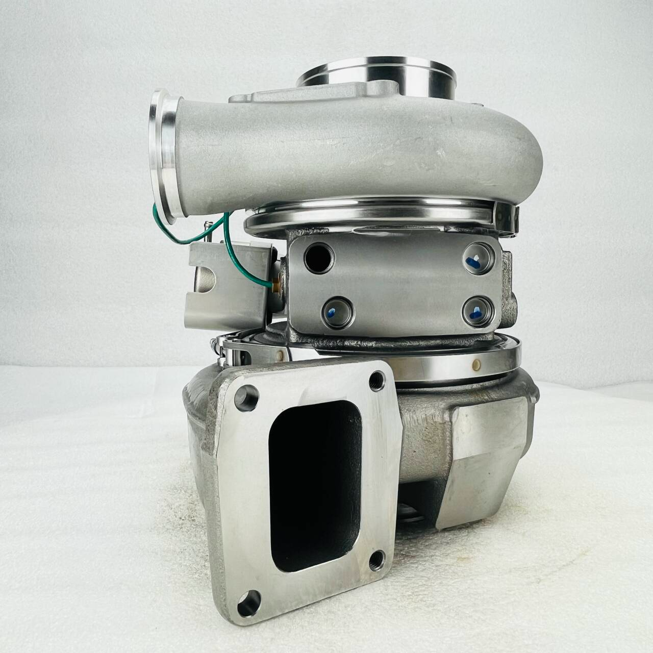 ふーうぅぅぅこ 5322527 HE431V Turbocharger For Ford Iveco Truck CURSOR 8