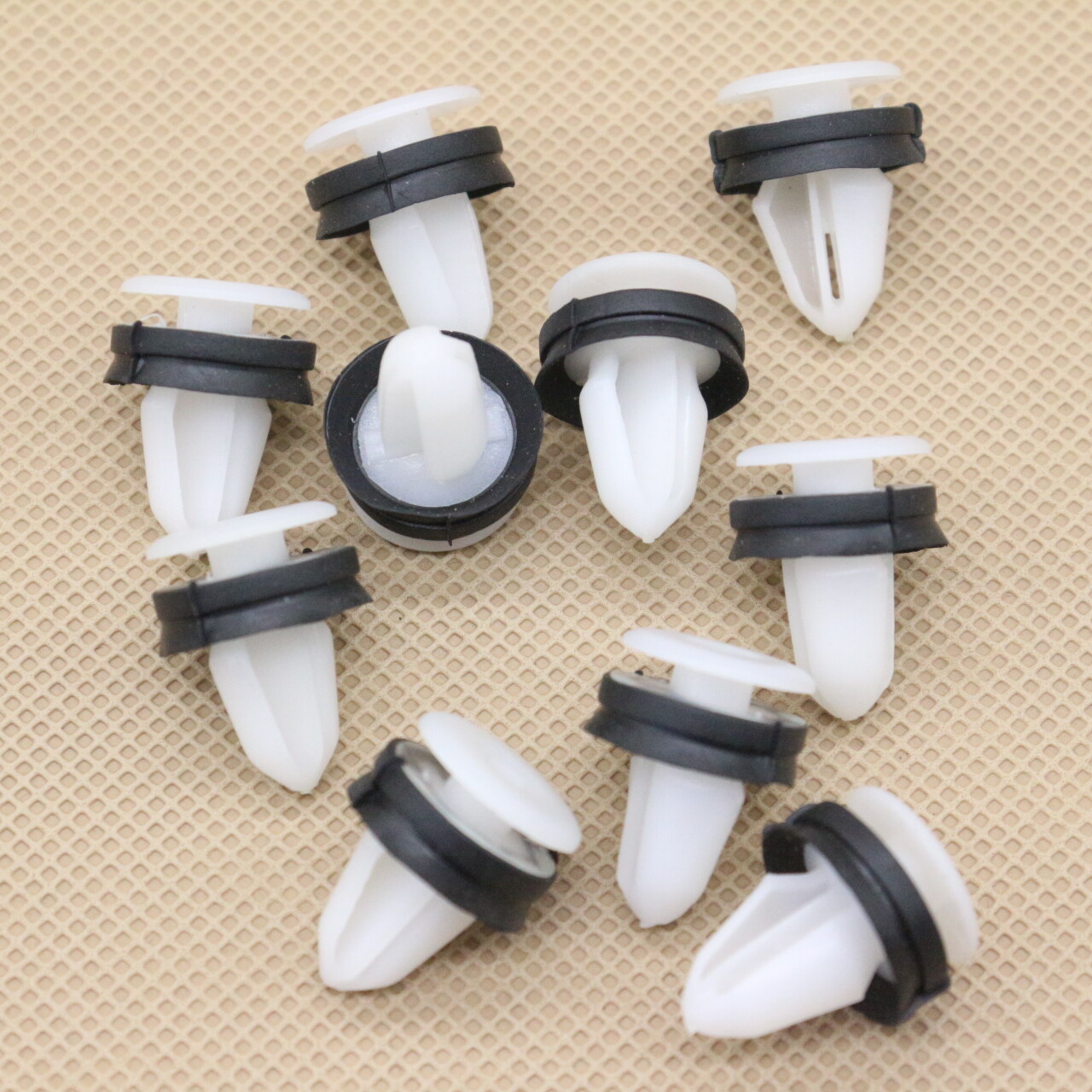 10 For Land Rover Trim Panel Clips With Sealer For Ford Side Molding