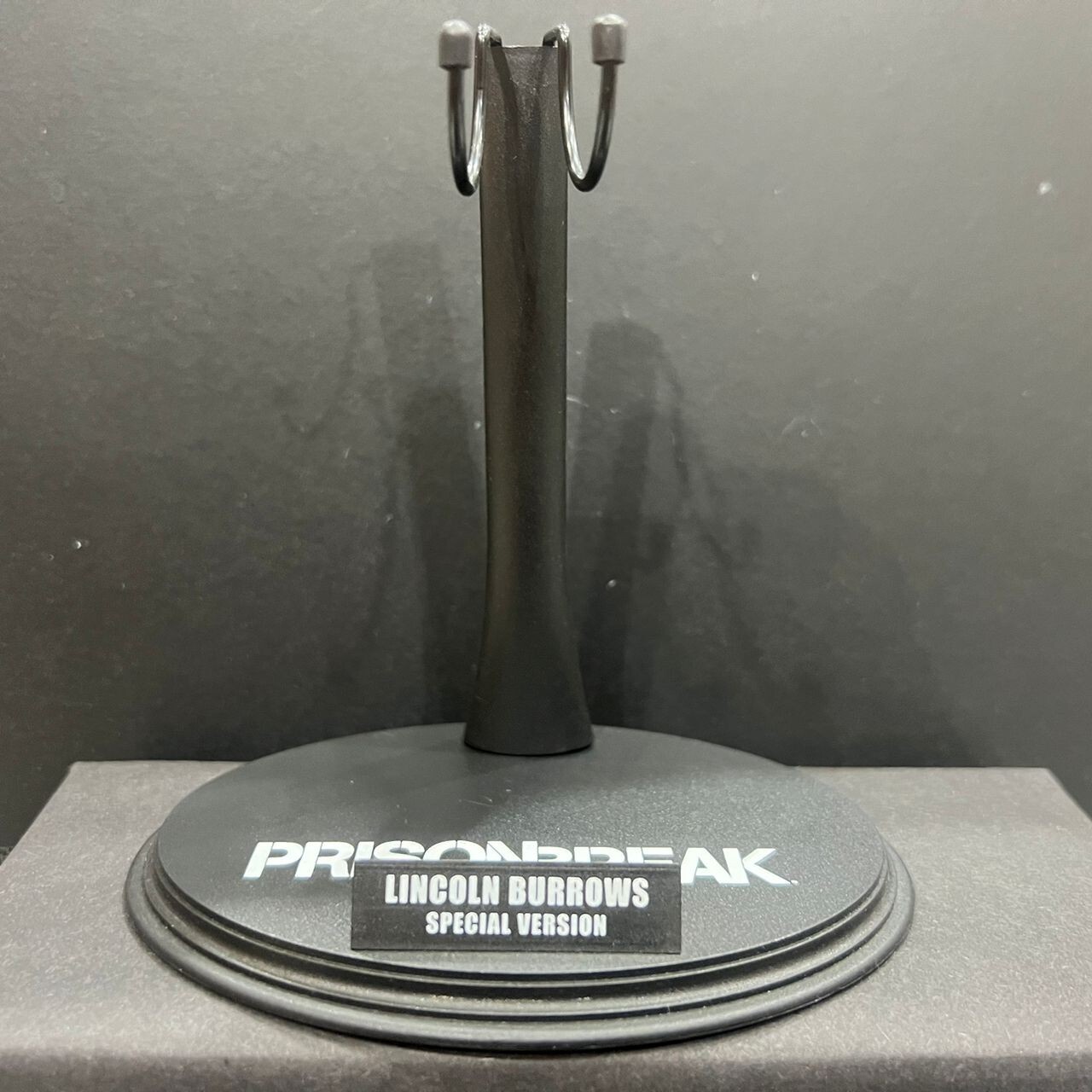 Hot Toys Prison Break Lincoln Burrows Special Ver. D/stand 1