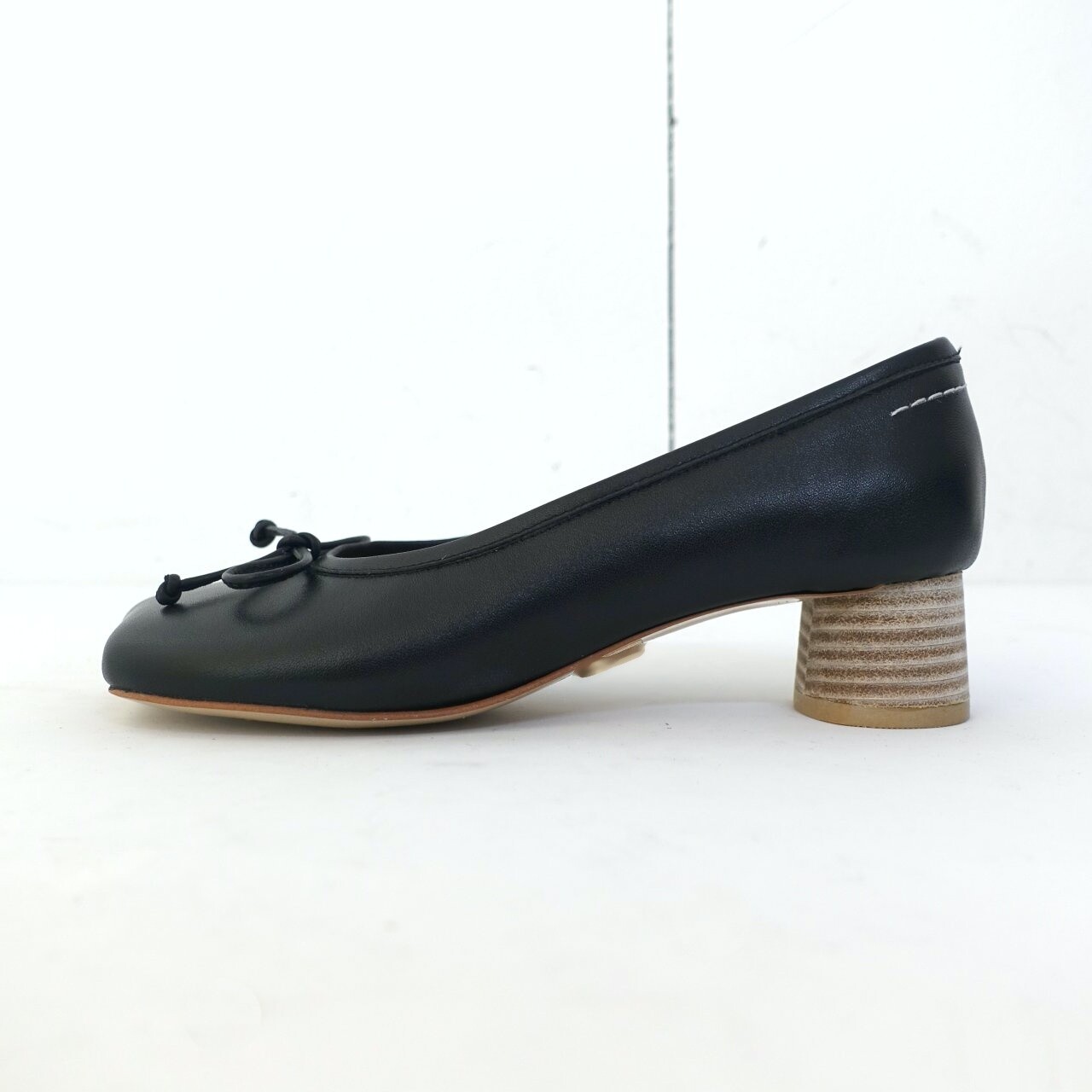 Pre-owned Handmade Women Round Toe Mid Pumps Mm Tabi Shoes Bow White In Black