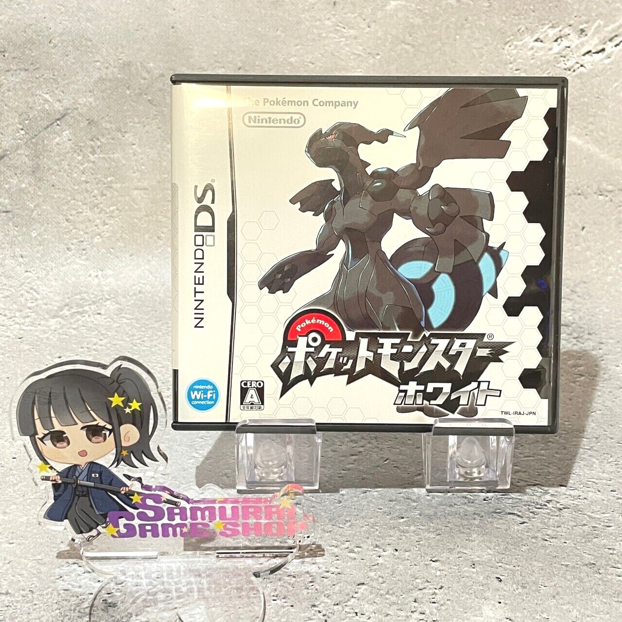 Pokemon White Nintendo DS Japanese Language Edition Vintage Pokemon White Nintendo DS Japanese Language Edition Vintage