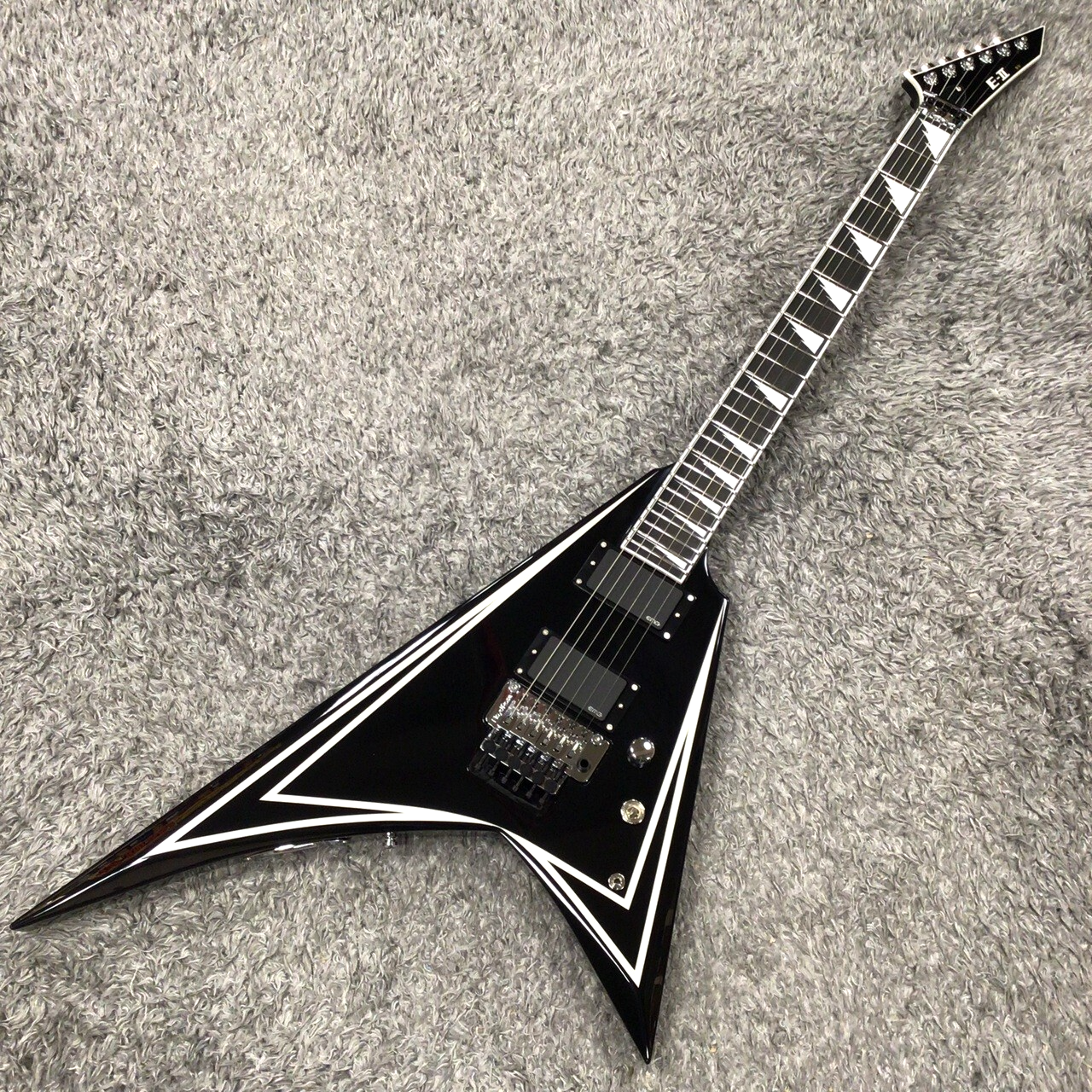 ESP E-II SV White Black Stripes es0493213