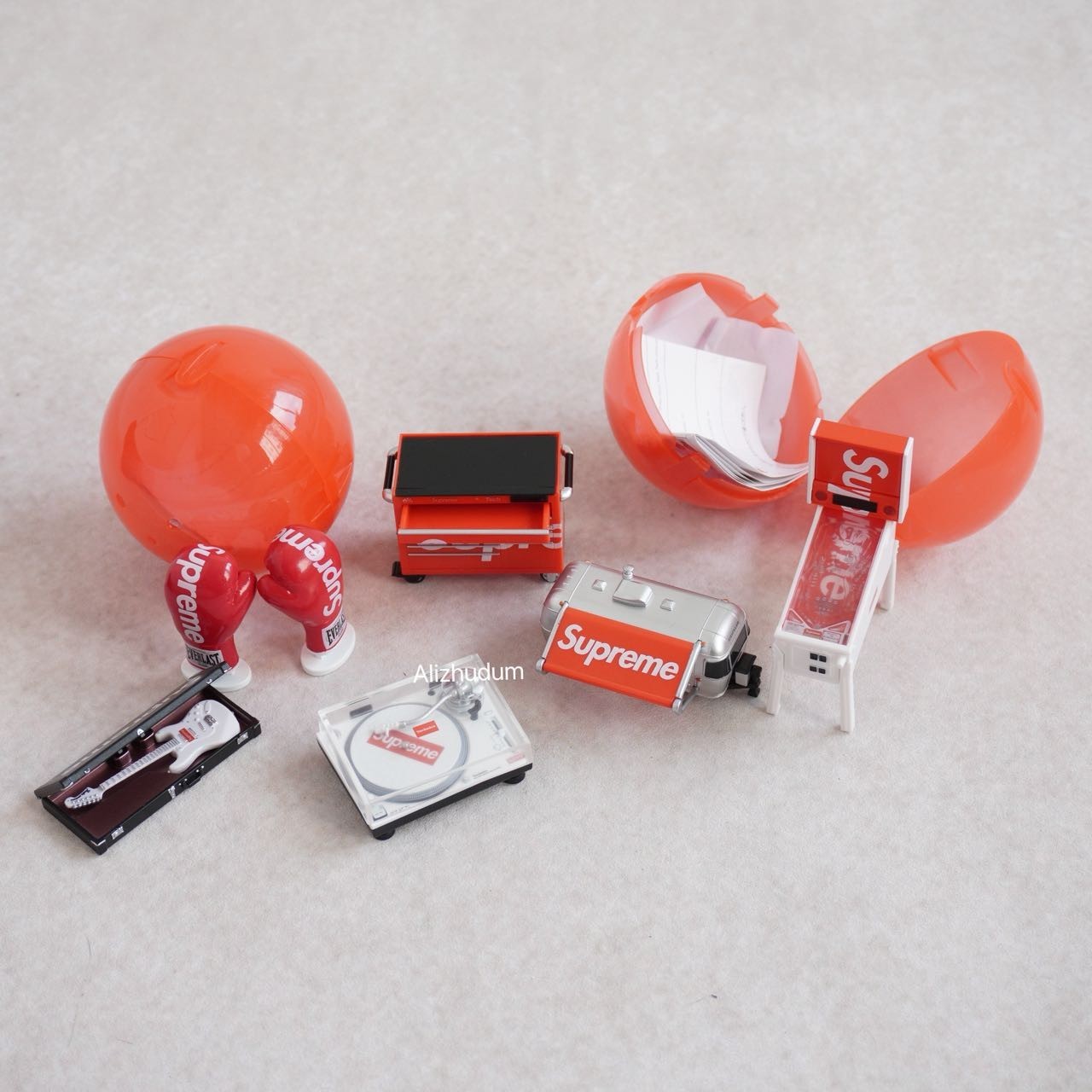店舗限定Supreme Bandai Gashapon Machine 6セット Supreme Bandai Gashapon Machine 6セット - メルカリ