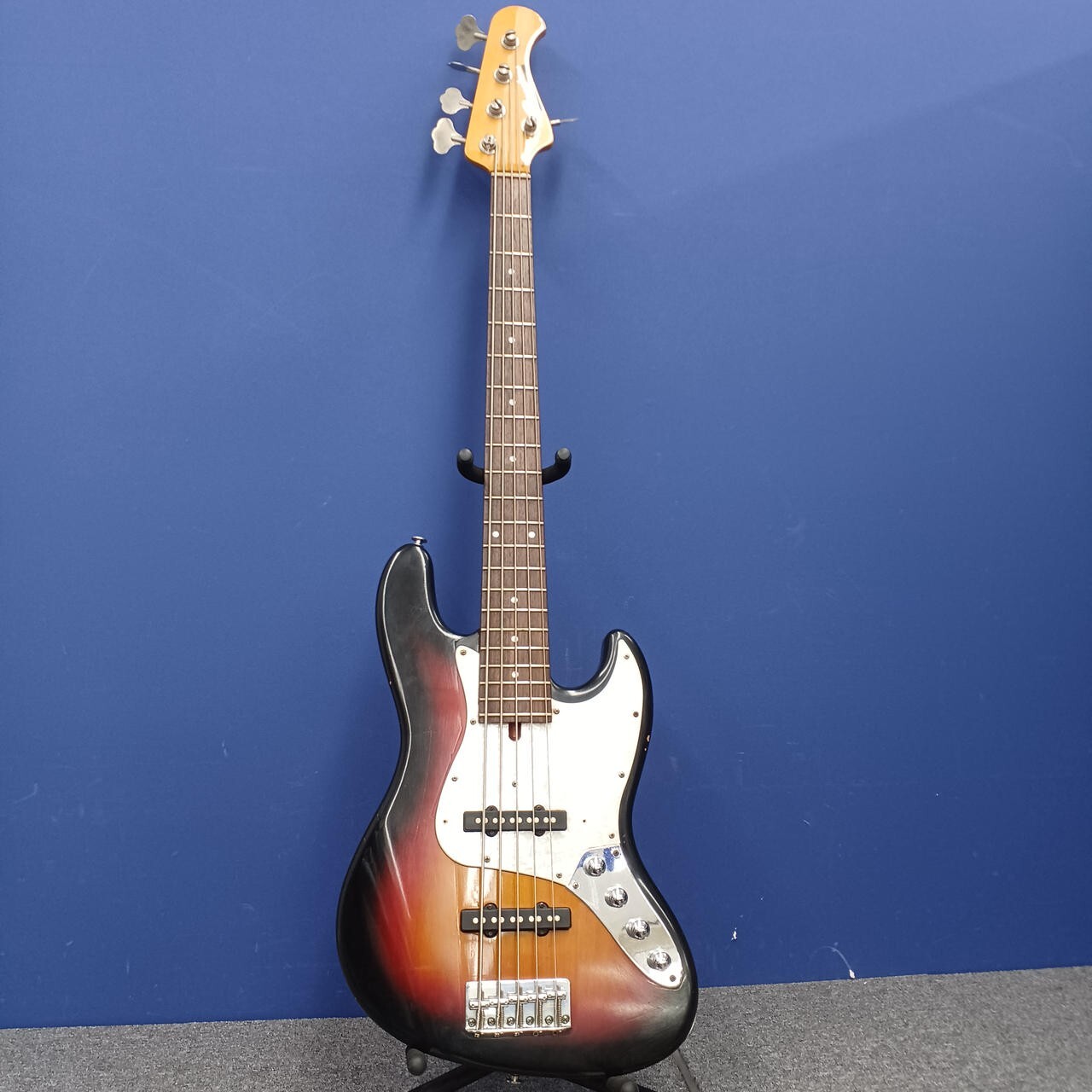 Bacchus BJB5-550 5弦ベース BJB-5-550 TNS (Bacchus)