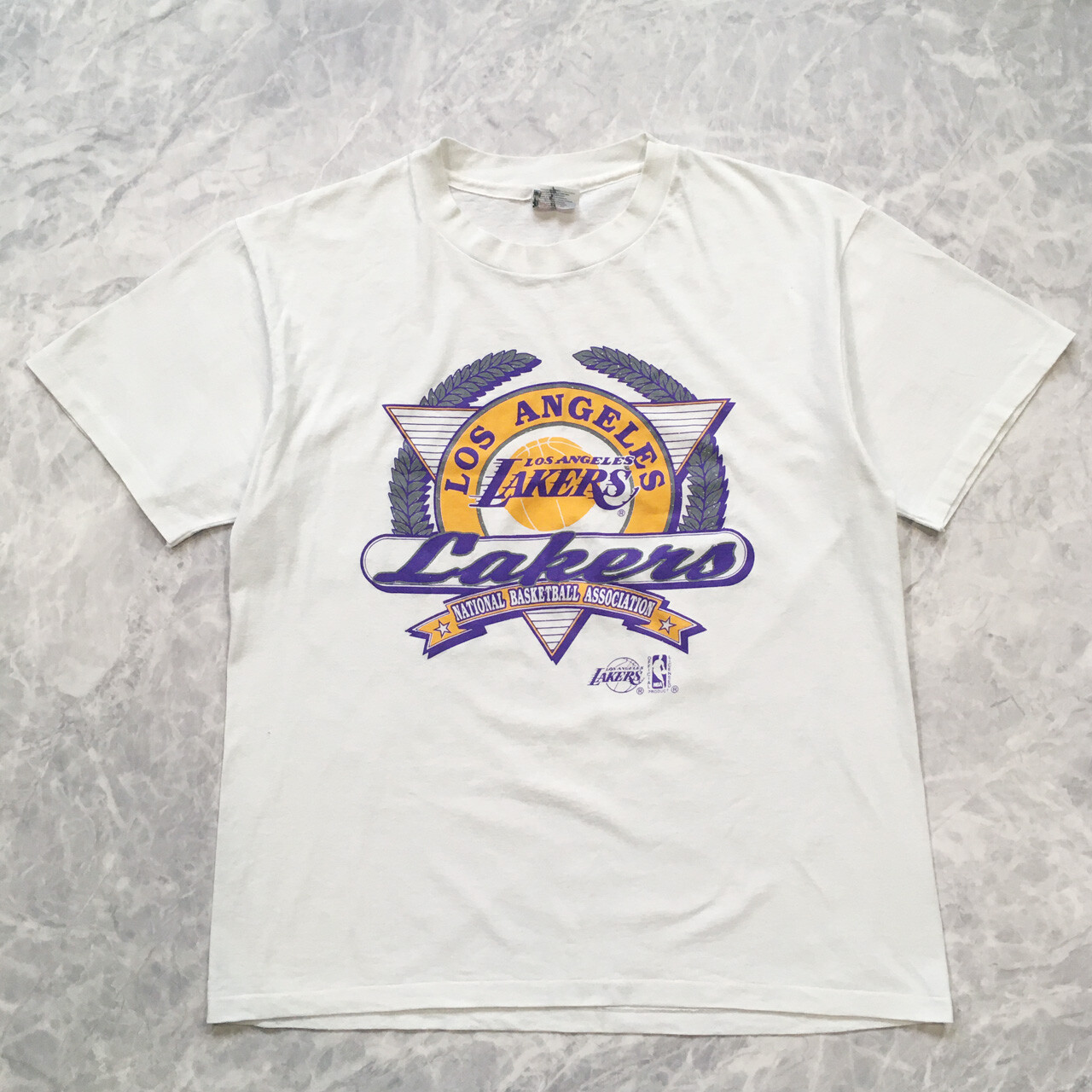 VINTAGE HANES Los Angeles Lakers 90's NBA T-SHIRT MADE IN VINTAGE HANES Los Angeles Lakers 90's NBA T-SHIRT MADE IN