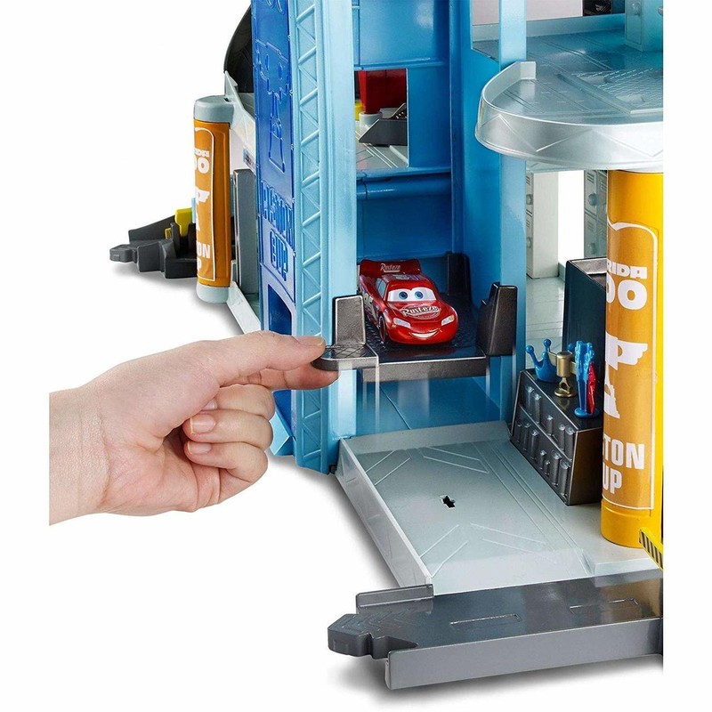 florida speedway mega garage