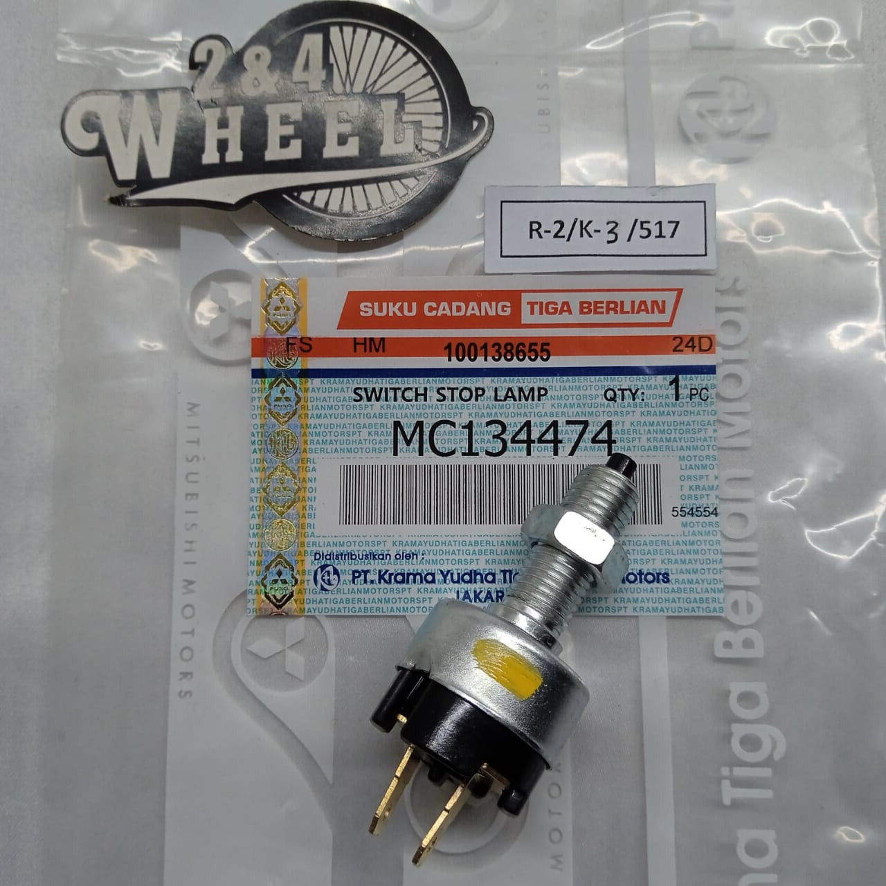 Mitsubishi 1/2T Truck MD Jeep Minkan Switch Stop Lamp