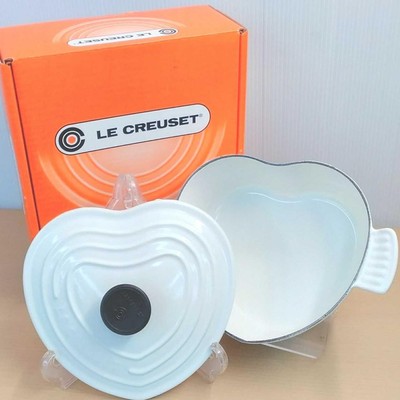 Unused Le Creuset Marmite Berry 18cm Cocotte d'Amour Enameled Cast Metal 202403O