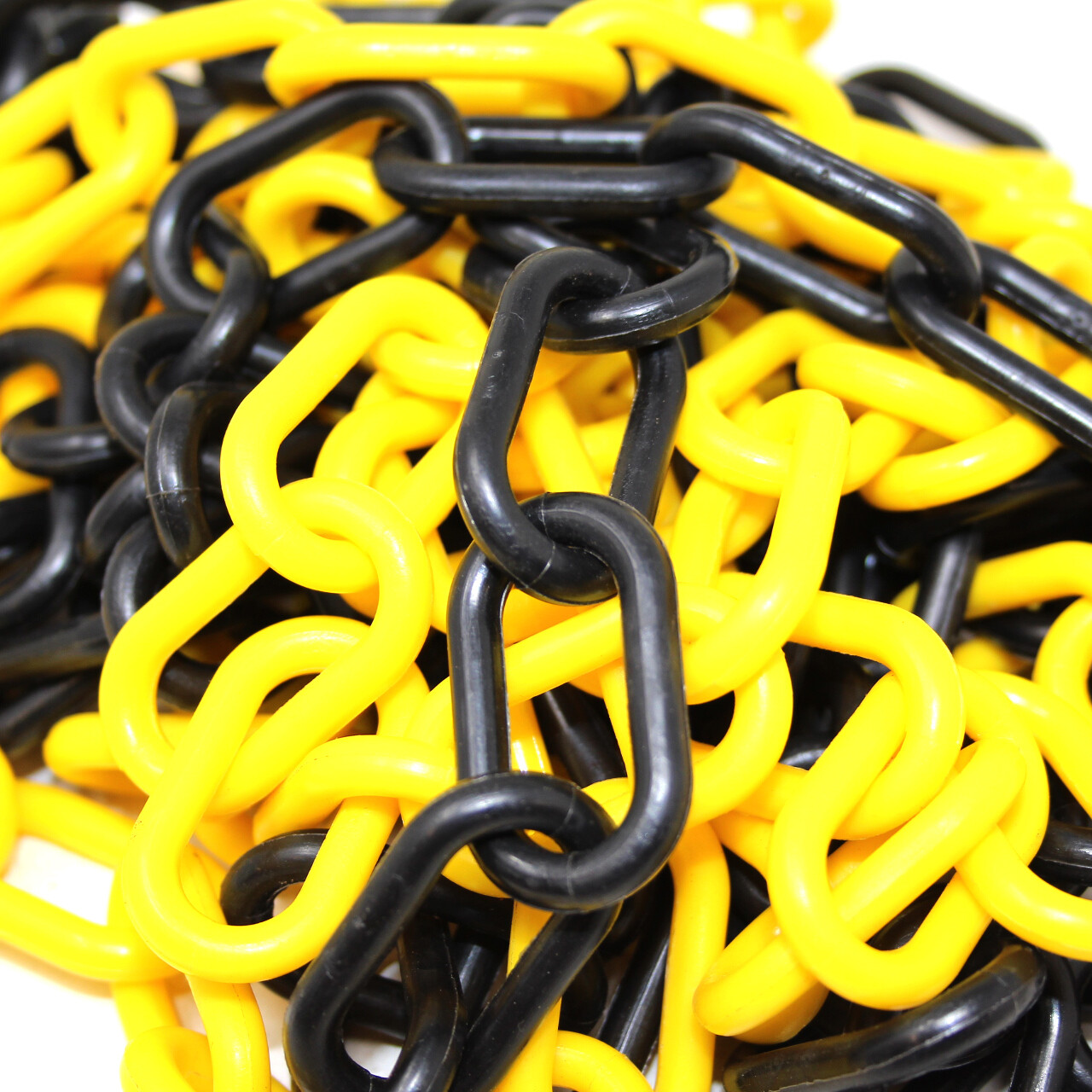 PLASTIC BARRIER CHAIN 8mm x 5 METRES YELLOW & BLACK SAFETY HAZARD