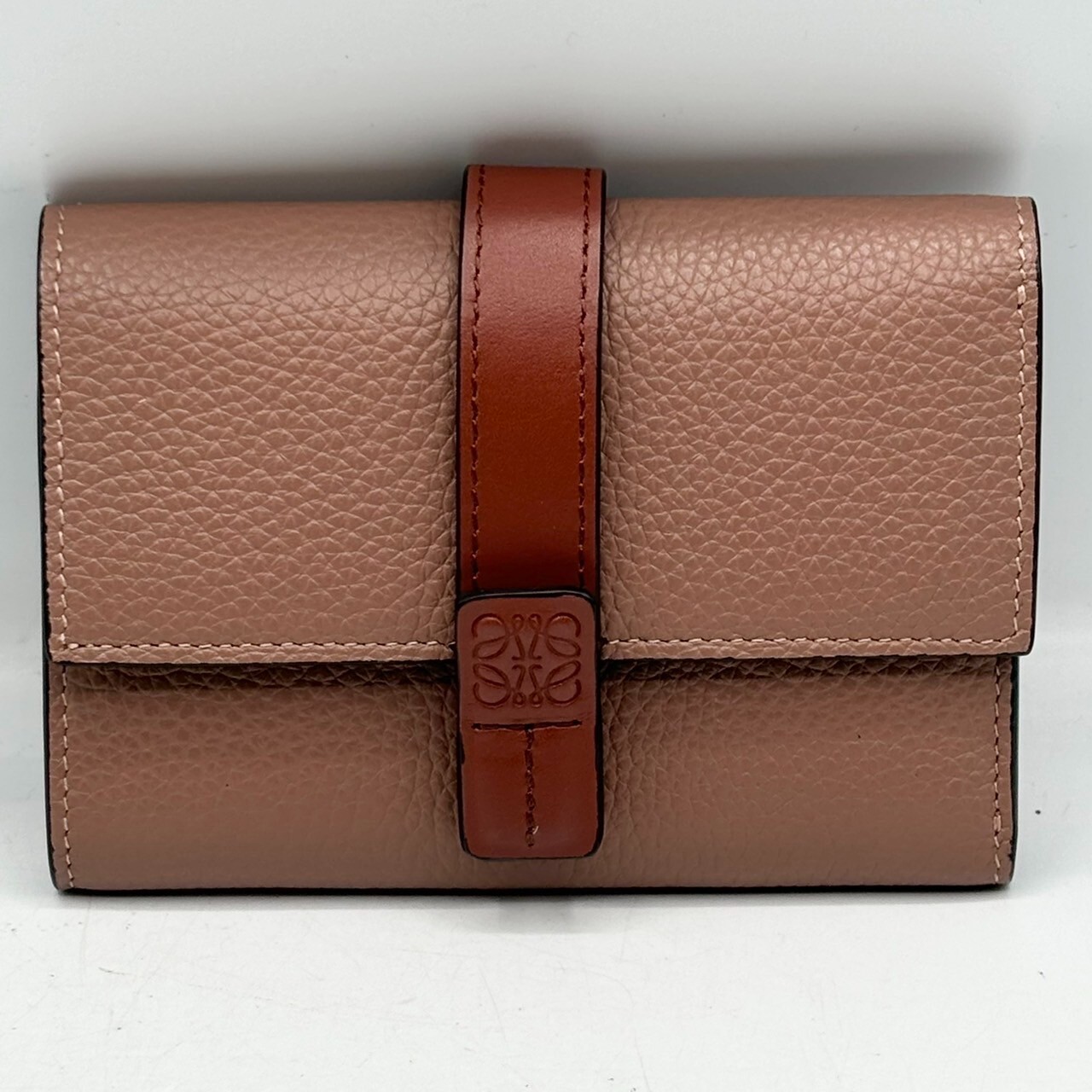 Unused' Auth LOEWE Anagram Leather Vertical Compact Wallet