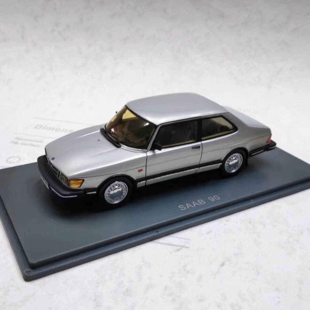 サーブ90　ミニカー　 1/43　NEO ホワイト サーブ90 ミニカー 1/43 NEO ホワイト