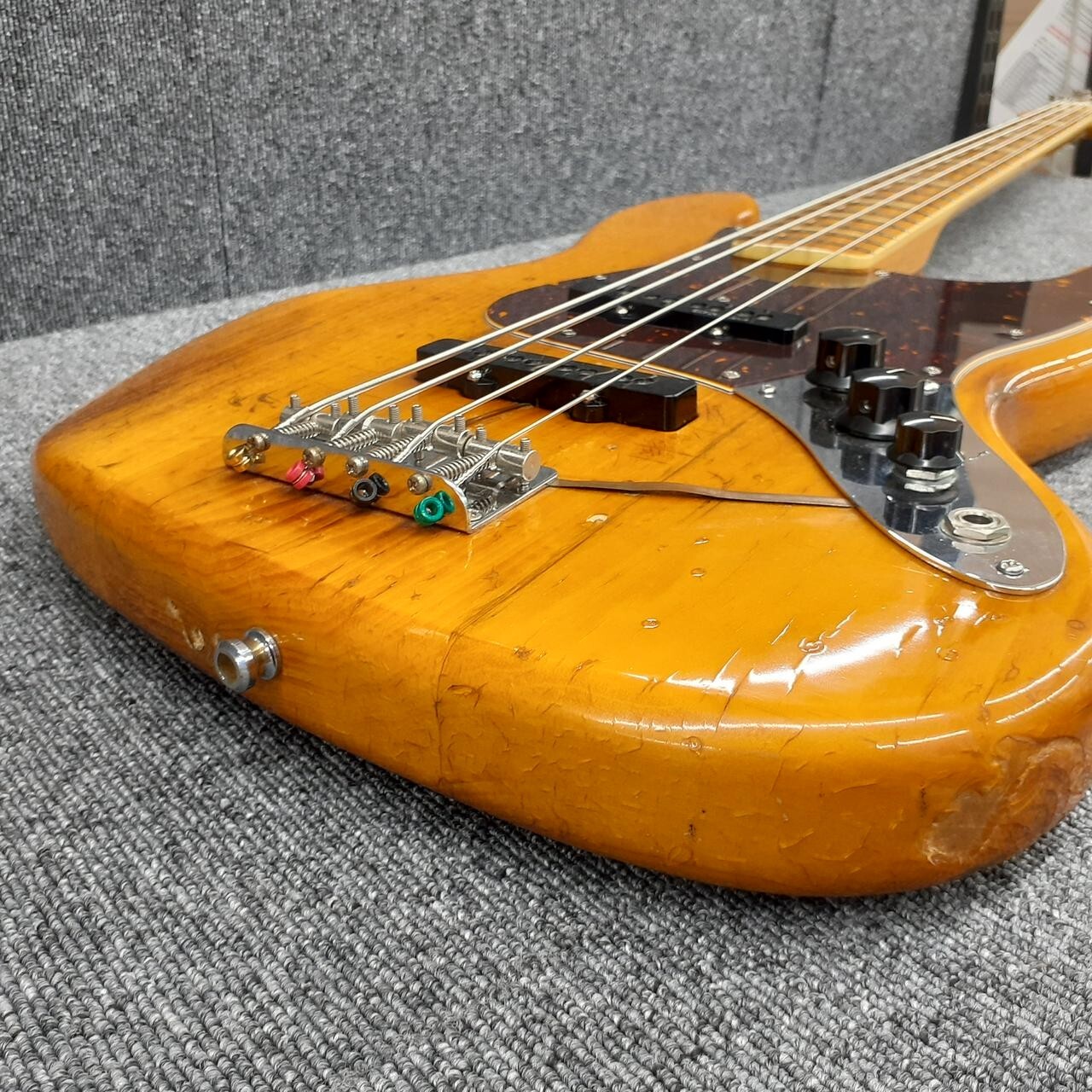 ベース Fender Japan Jazz Bass JB75-90US s-l1200.jpg