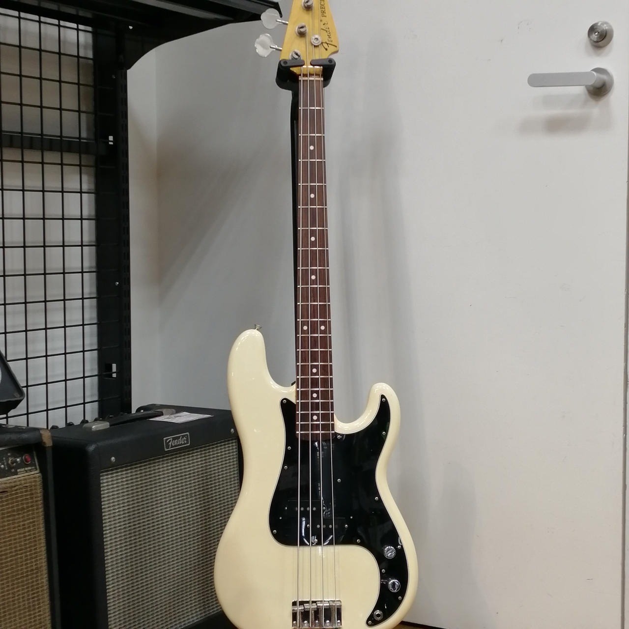 ベース Fender Japan PRECISION BASS Fender Japan PB62 Precision Bass White Crafted in Japan 1997