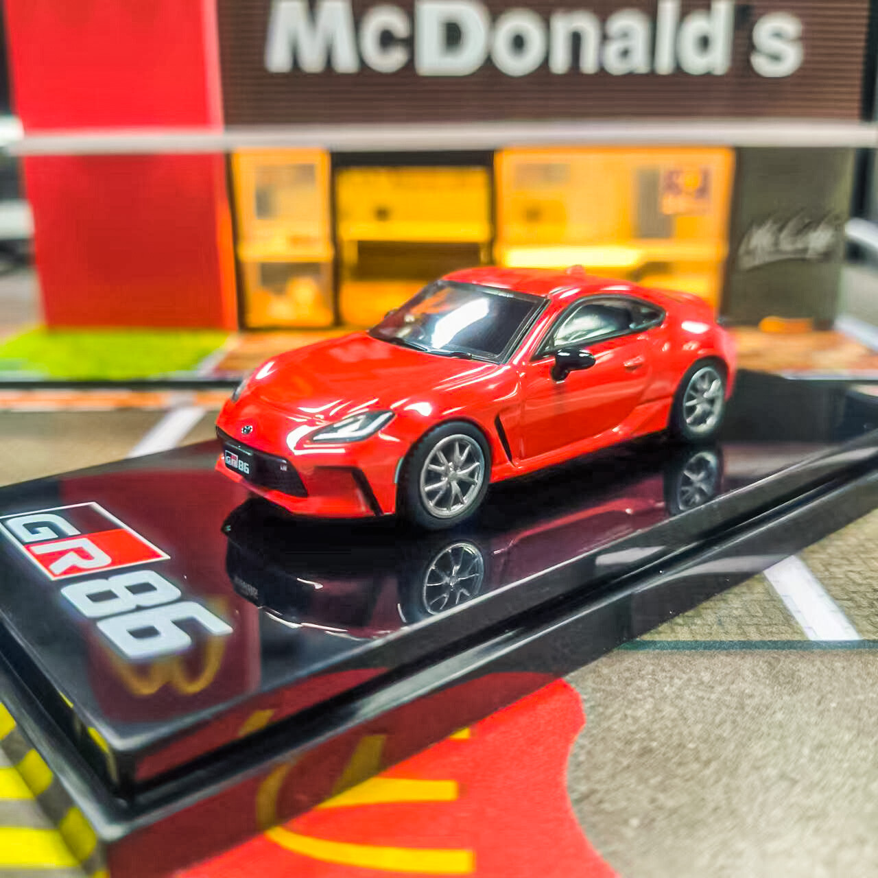 Hobby Japan 1/64 TOYOTA GR86 RZ 3BA-ZN8 HJ641048AR Diecast