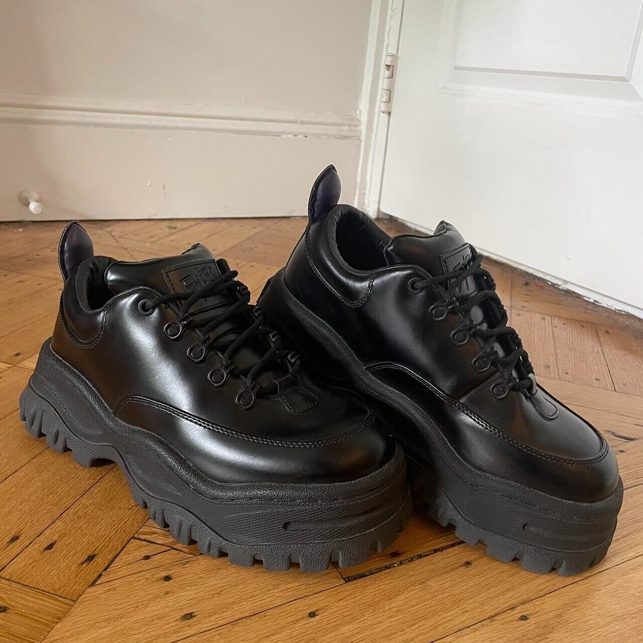 Eytys Angel sneakers, black chunky, w dust bag, 8.5 barely Eytys Angel sneakers, black chunky, w dust bag, 8.5 barely