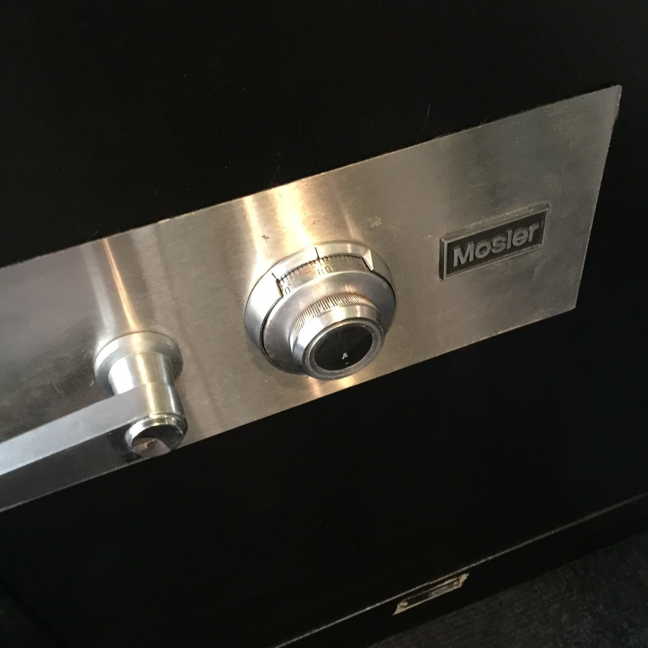 MOSLER VINTAGE COMB SAFE Re-Locking DEVICE  BURGLARY  BP-280,THICK WALLS