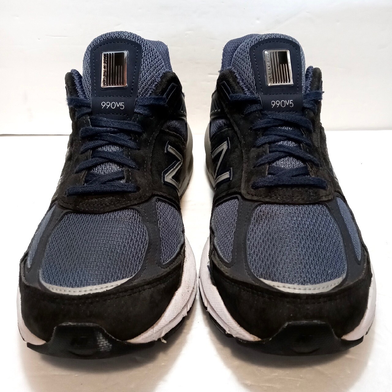 navy blue 990v5