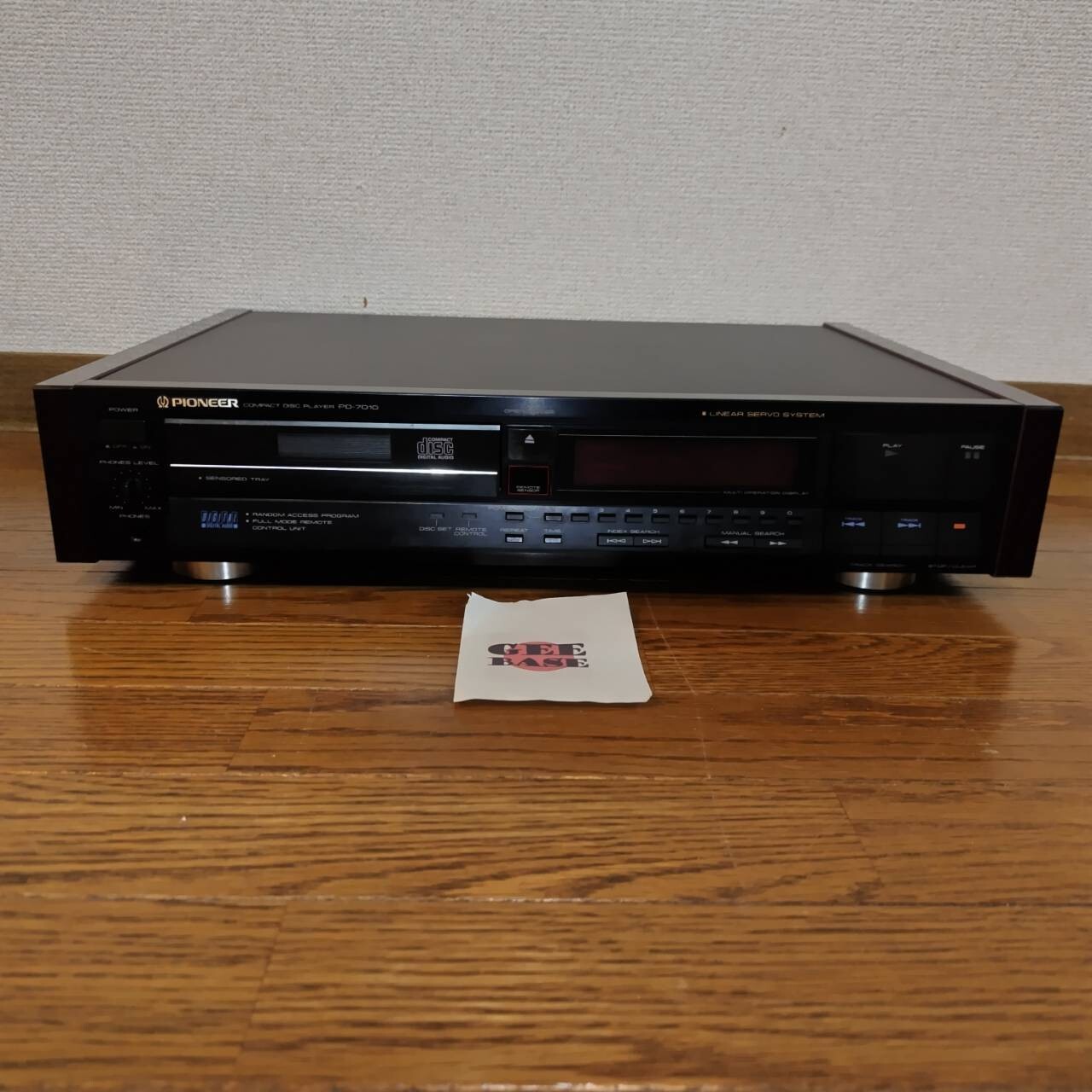 PIONEER PD-7010 COMPACT DISC PLAYER Analog sound quality