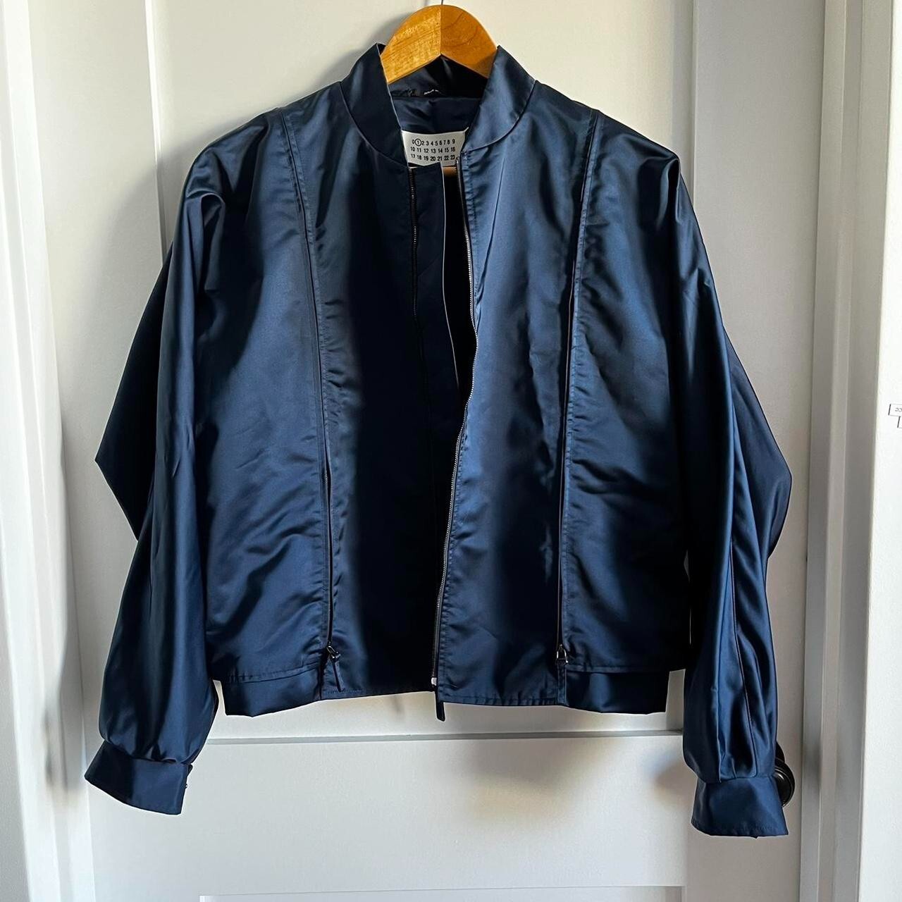 ブルゾン Mm6 Satin Bomber Jacket Maison Margiela MM6 Satin Oversized Bomber Jacket with Snap