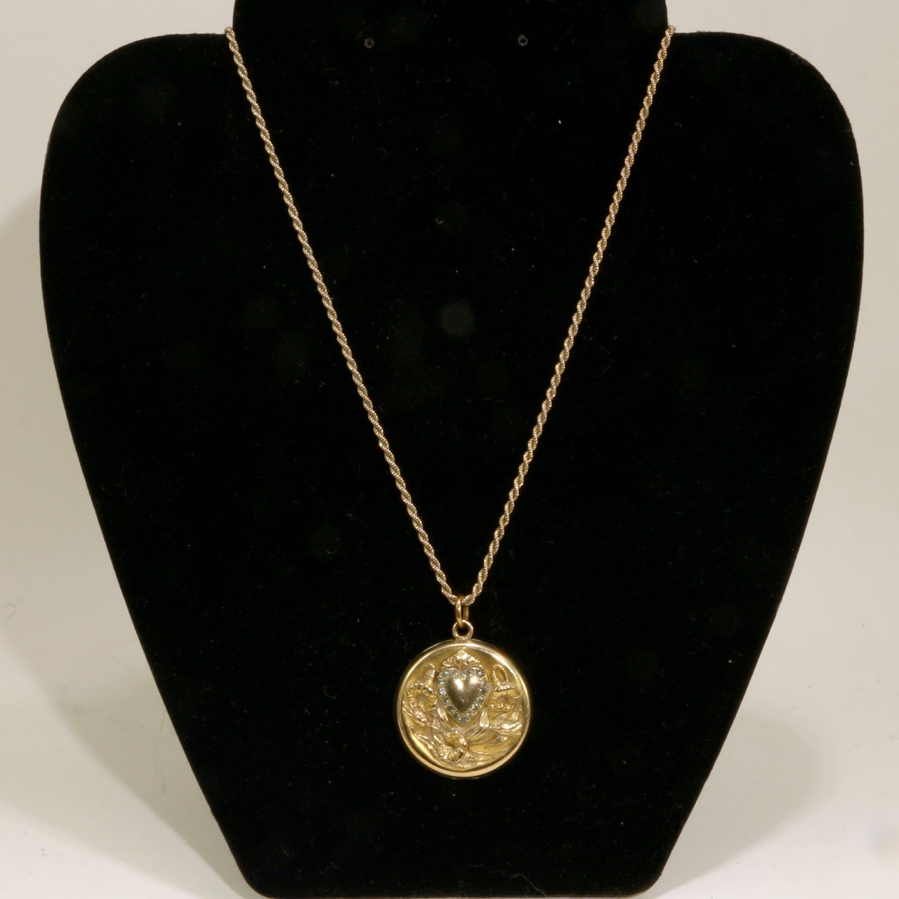 Antique Art Nouveau Locket with Heart, 10k Yellow Gold Maker Mark