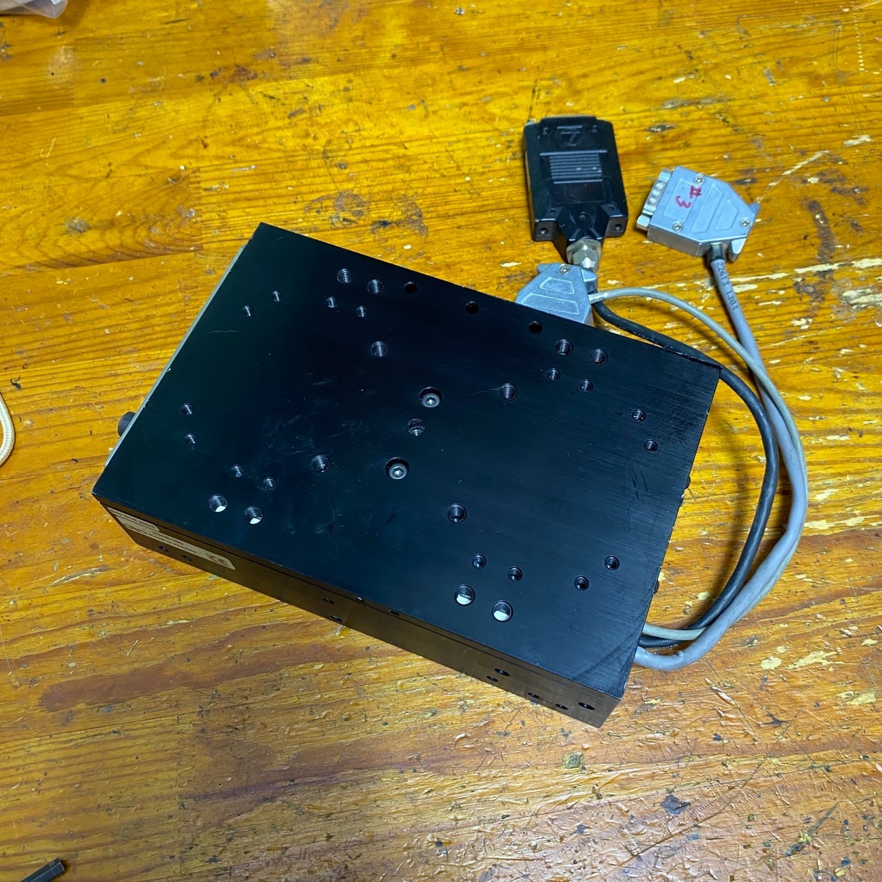 NEWPORT XMS100, Linear Motor-100 mm Travel Stage as in photos, SN:RANDOM,dφm.mov