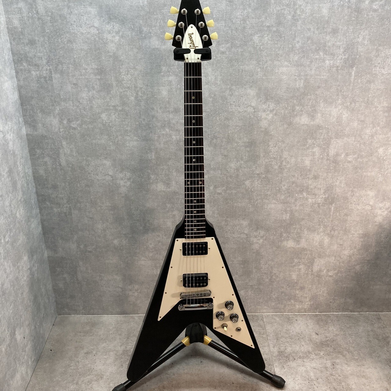 ギター GibsonUSA Flying V BLACK Gibson Flying V 1967 Black Made in USA 2012 Solid Body