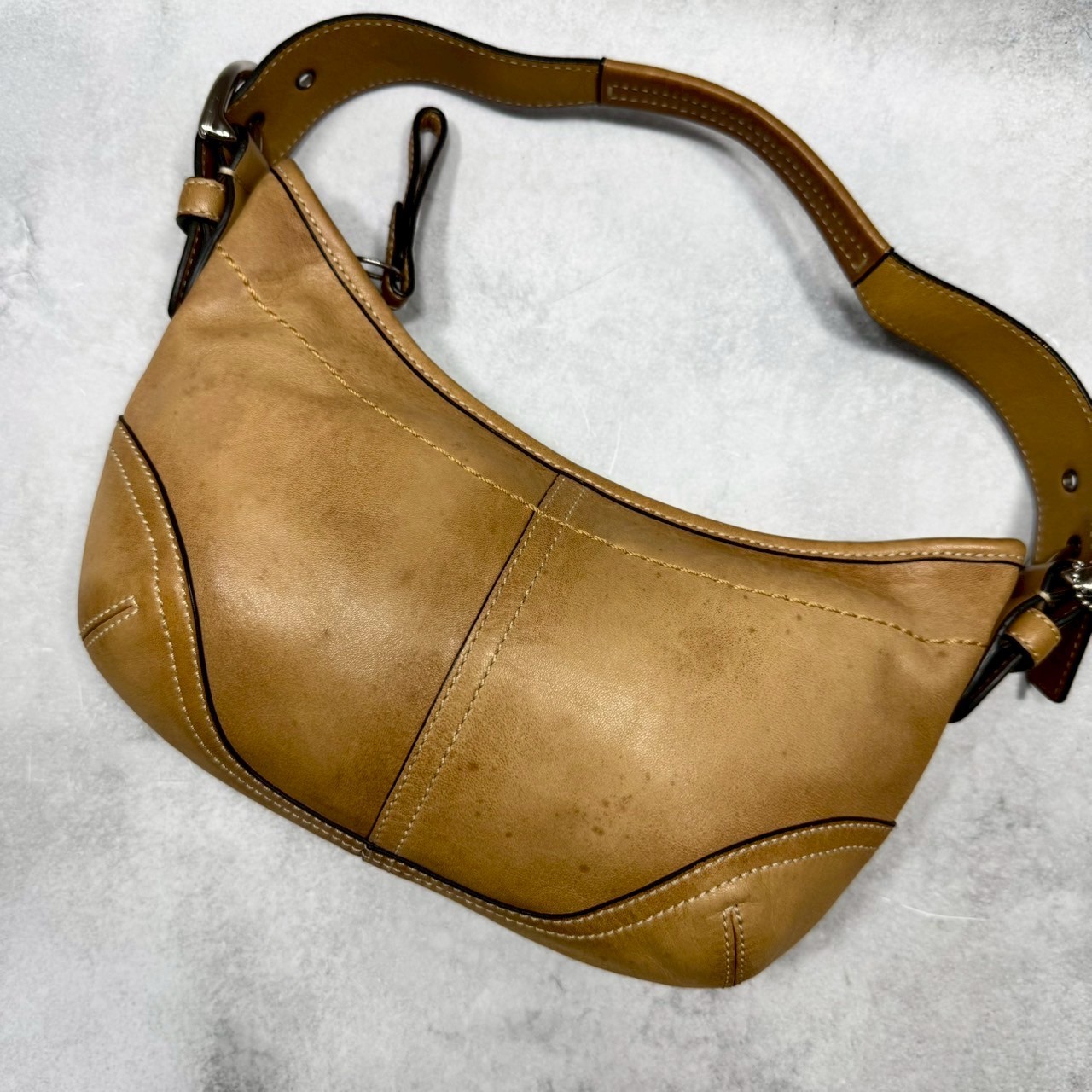 バッグ coach shoulder bag hobo bag enamel y2k COACH Y2K Vintage Ergo Signature Belted Horsebit Hobo