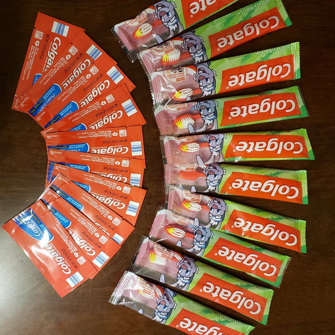 Lot of 58 Colgate Bright Smiles Bright Futures Kids Toothbrushes & 58 Toothpaste