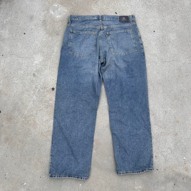 Vintage 2000s Levi's Silver Tab Relaxed Fit Baggy Jeans W36