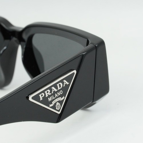 Pre-owned Prada Pr09zs 1ab5s0 Black/dark Grey 54-18-140 Sunglasses In Gray