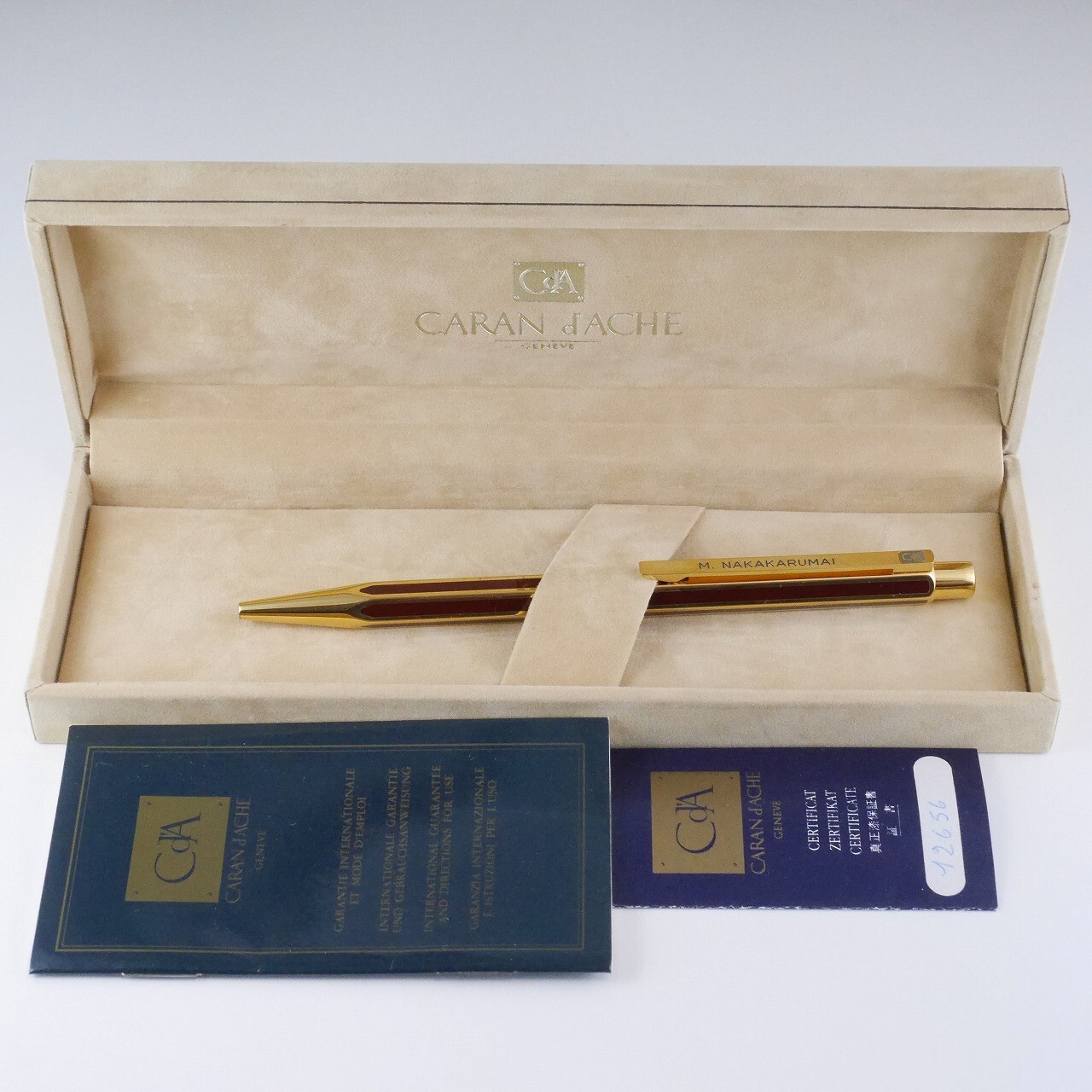 筆記具 Caran d'ache 46 4coler pen Amazon.com : Caran d'Ache 840.009 Medium Nib 849 Fountain